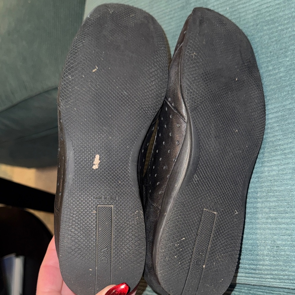 Prada women's Black Leather Slip on sneakers authentic EU size 35 - Picture 8 of 10